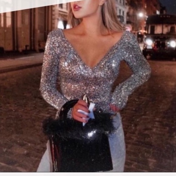 NWT Zara Sparkly Sequin Long Sleeve Top. Size Medium. - Picture 4 of 5